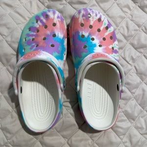 100% authentic pastel tye-dye Crocs